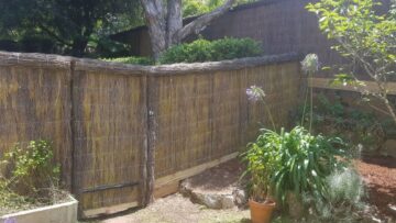 brush-fence-with-gate-wahroonga