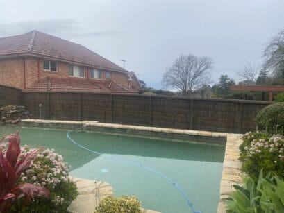 brush-pool-compliant-fence-st-ives